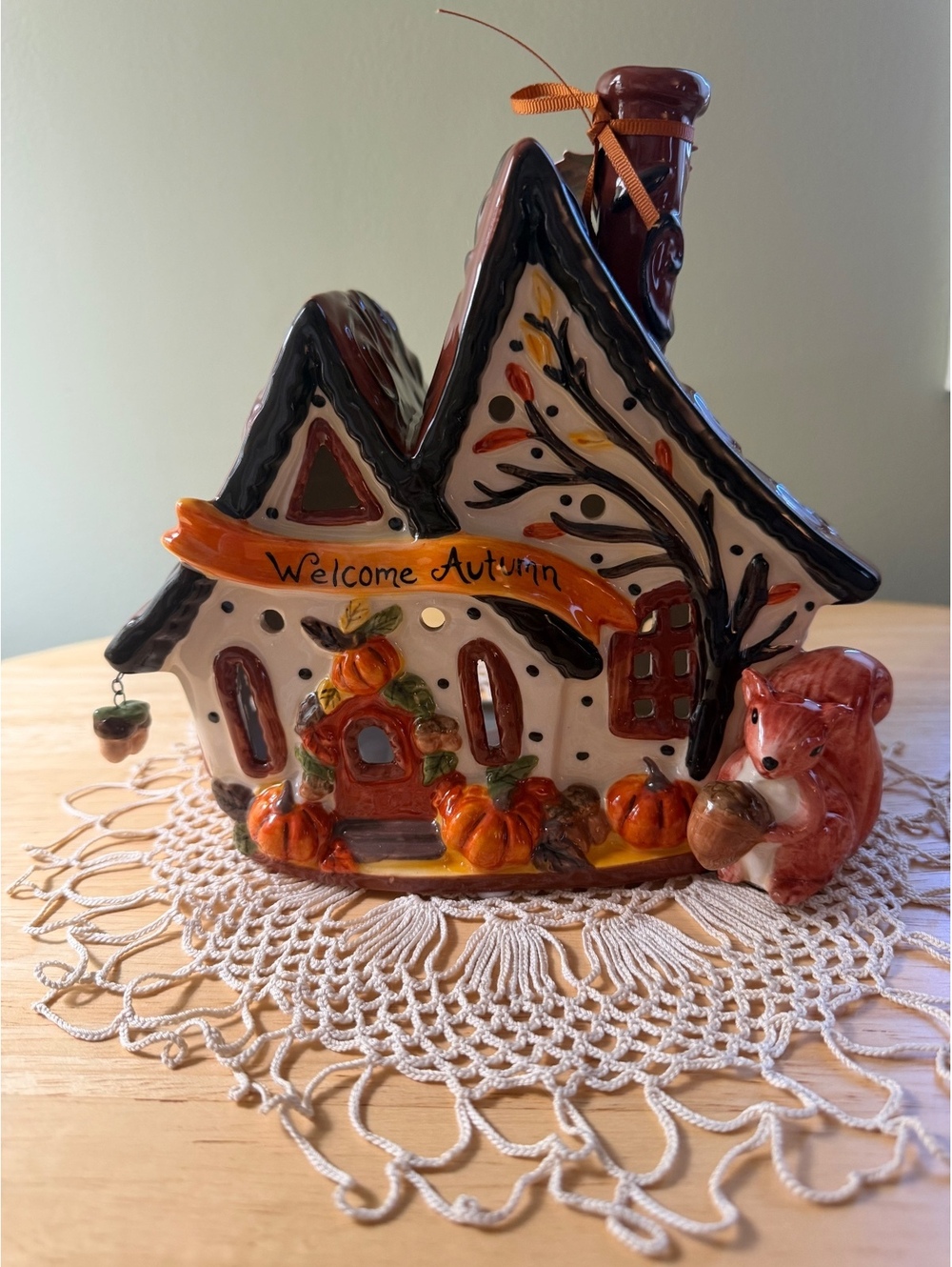 Blue Sky Clayworks AutumnCottage Tea Light